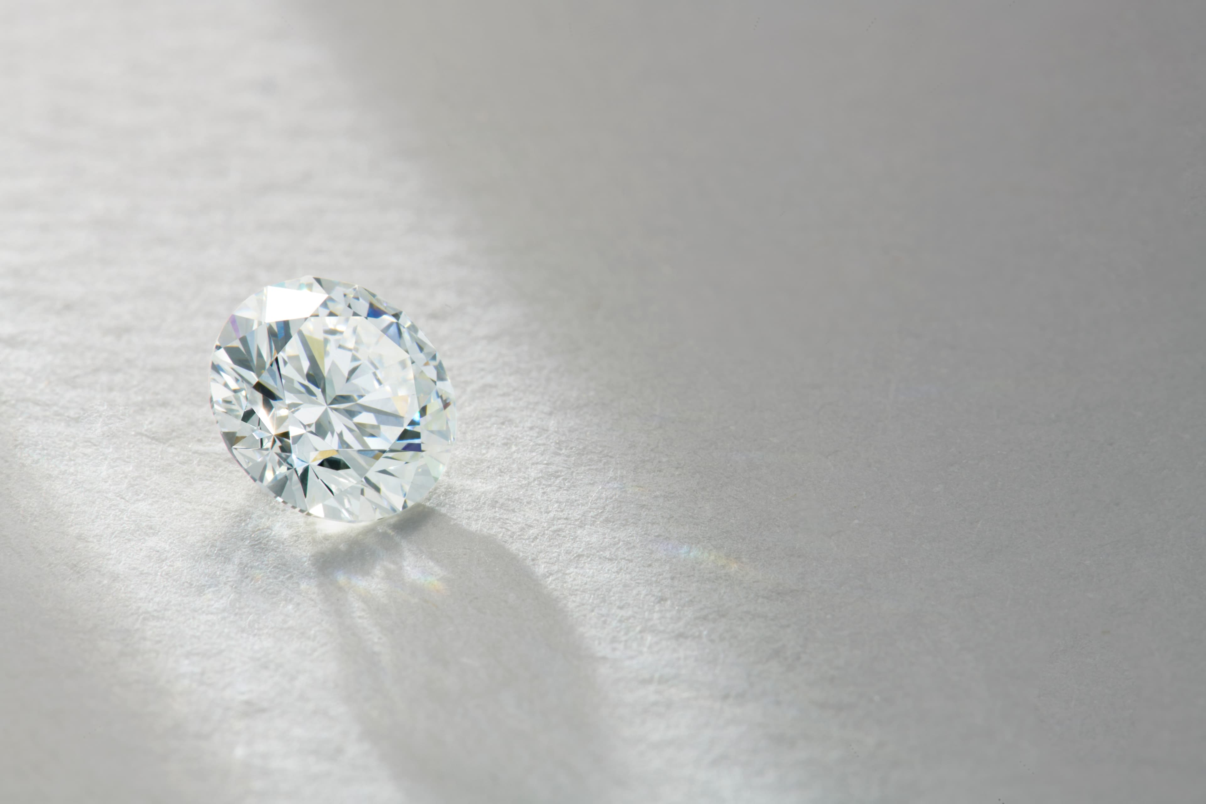 Sustainable Swiss-Made diamond.